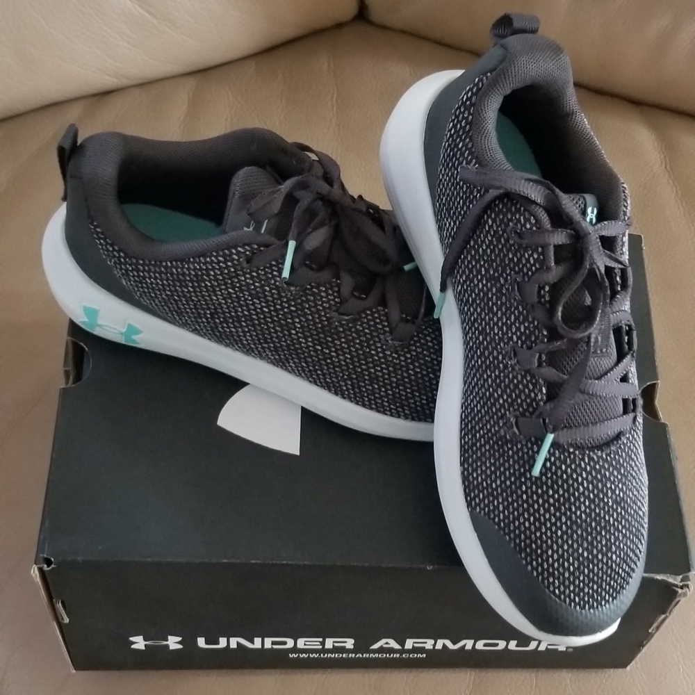 Under Armour Youth5Y Grey